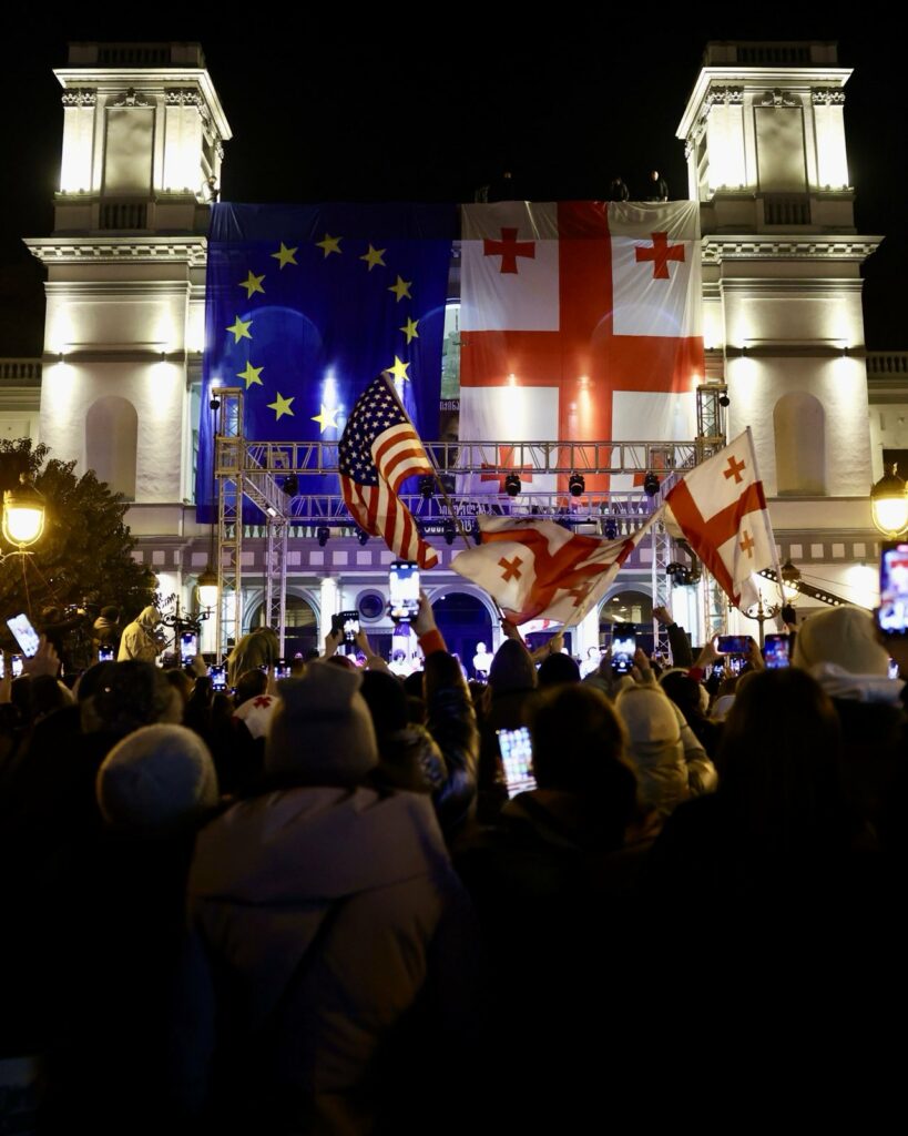 პრეზიდენტ ტრამპისადმი ირაკლი კობახიძის ღია წერილს ქართველი პოლიტიკოსები ეხმიანებიან