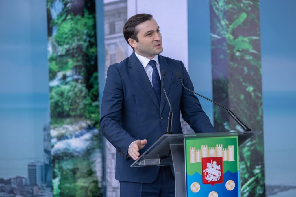 აჭარის მთავრობის თავმჯდომარემ თორნიკე რიჟვაძემ თანამდებობა დატოვა