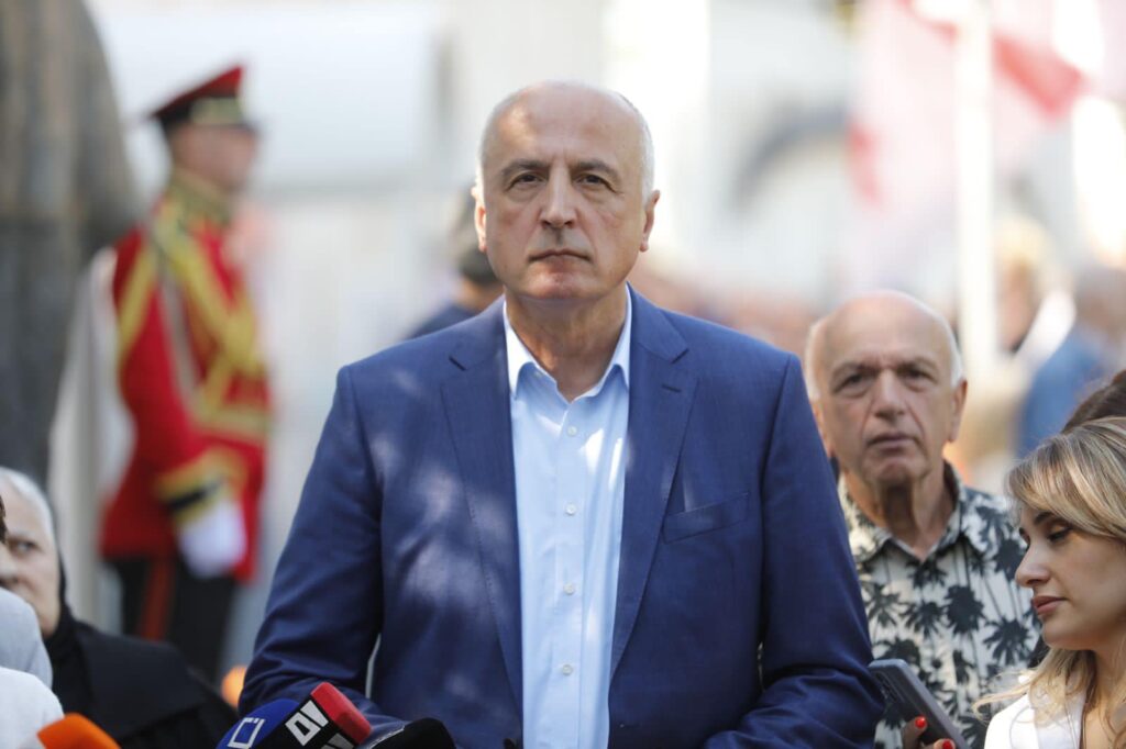 ბადრი ჯაფარიძეს საგამოძიებო კომისიის წინაშე გამოუცხადებლობის გამო 50 000-ლარიანი გირაოს გადახდა დაეკისრა