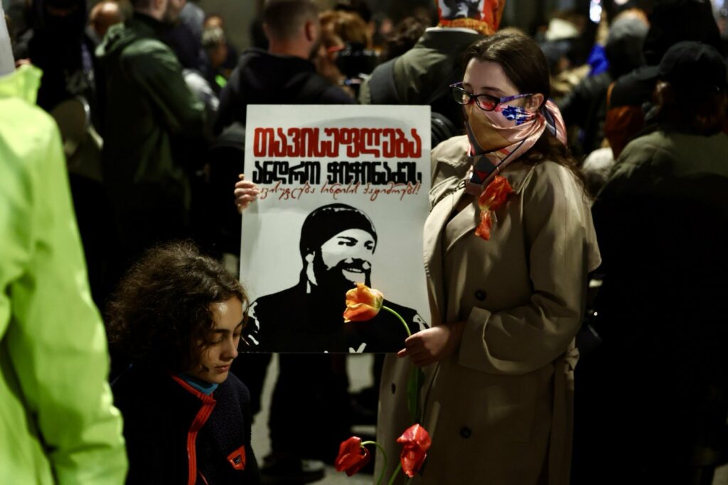 SJC-მა სისხლის სამართლის ბრალდებით დაკავებული 11 მომიტინგის საქმეებზე სასამართლოს მეგობრის მოსაზრებები წარადგინა