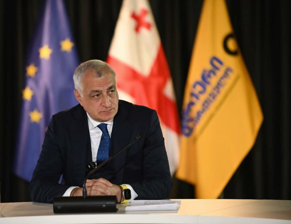 ოპოზიციონერ პოლიტიკოს მამუკა ხაზარაძეს 50 000 ლარიანი გირაოს გადახდა დაეკისრა