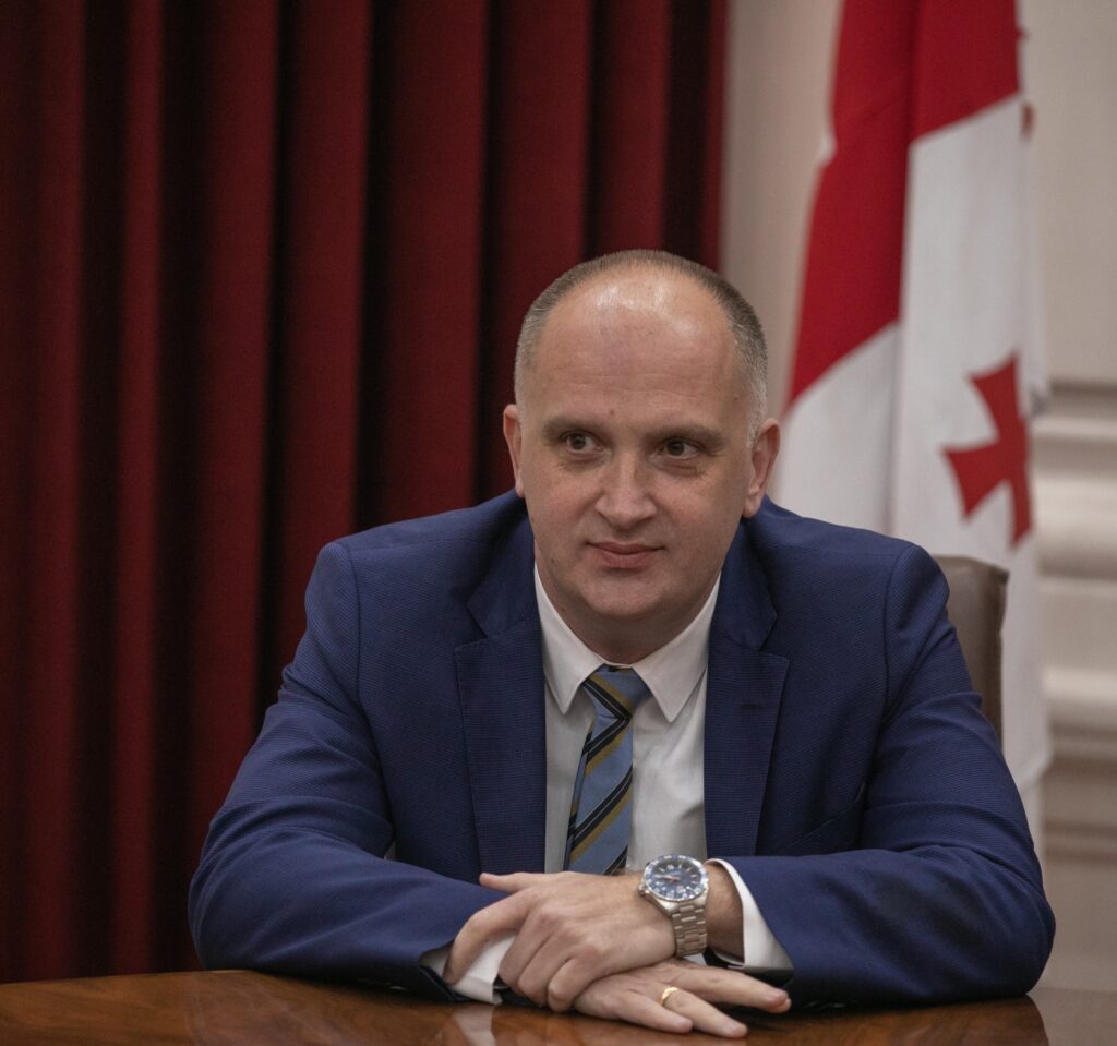 ბათუმის მერის მოვალეობის შემსრულებლის პოსტზე გიორგი მურვანიძე დაინიშნა