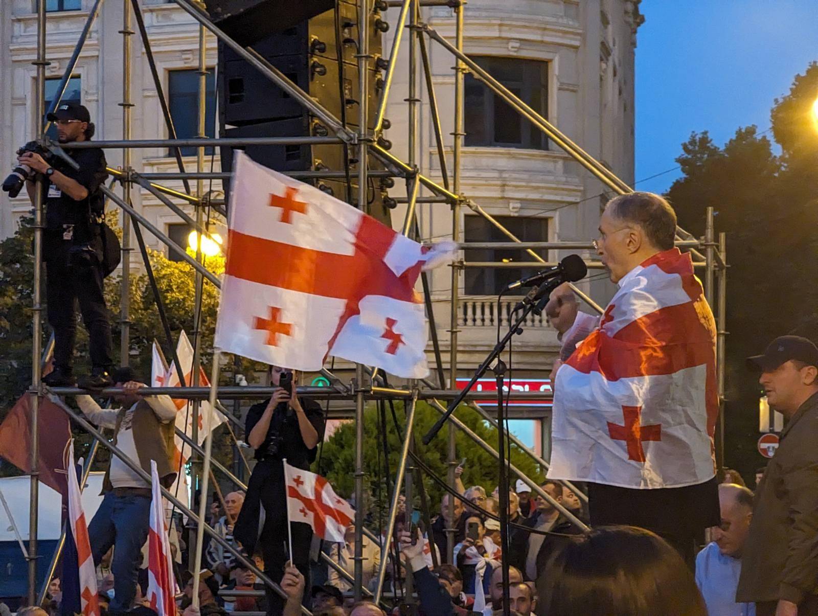 ბურჭულაძემ აქციაზე გამოსვლისას ხელისუფლების ლეგიტიმურობის დასასრული გამოაცხადა