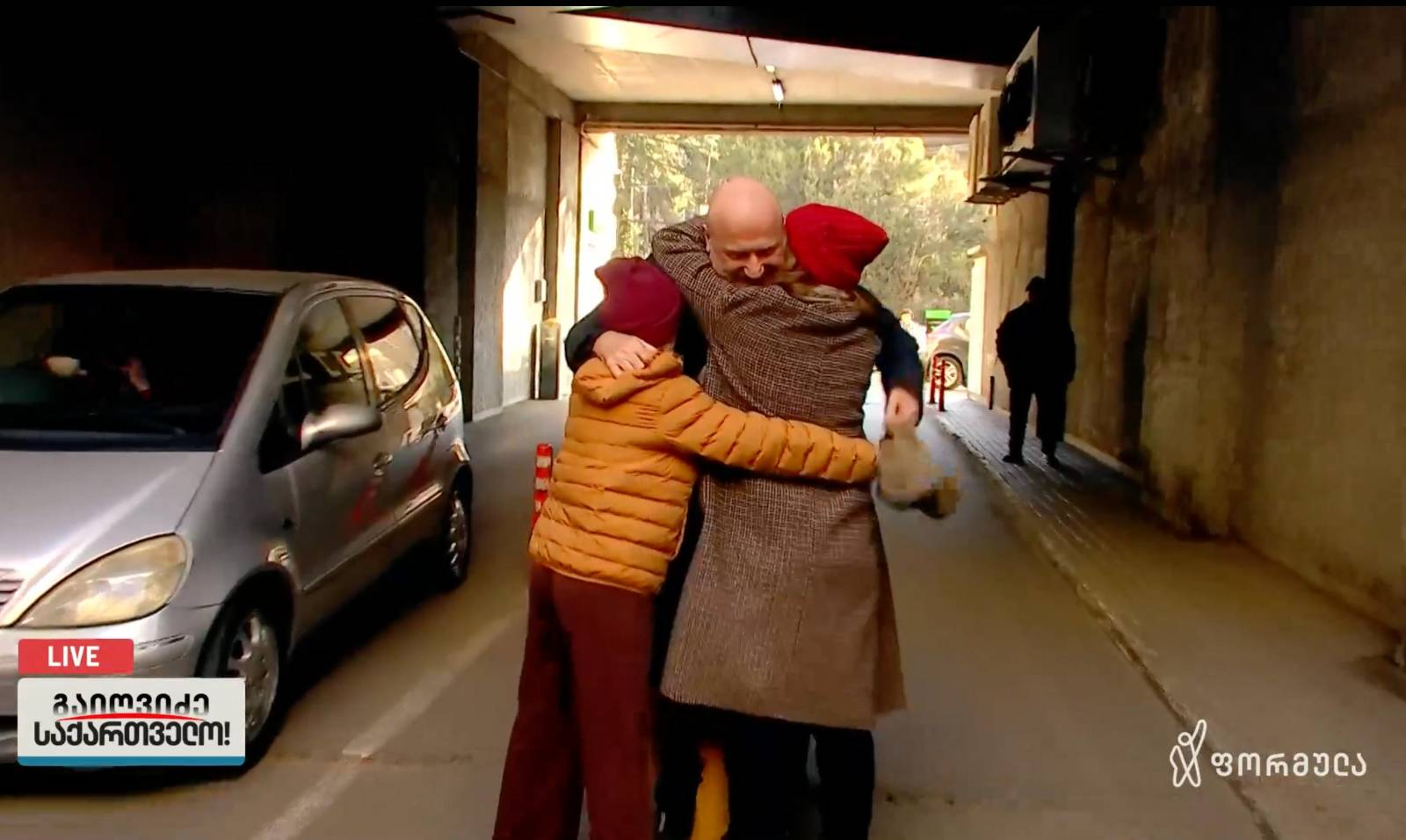 შვიდთვიანი პატიმრობის შემდეგ ოპოზიციის ლიდერი ზურაბ ჯაფარიძე გაათავისუფლეს